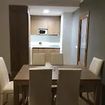 R2 דירה