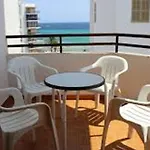 R2 דירה