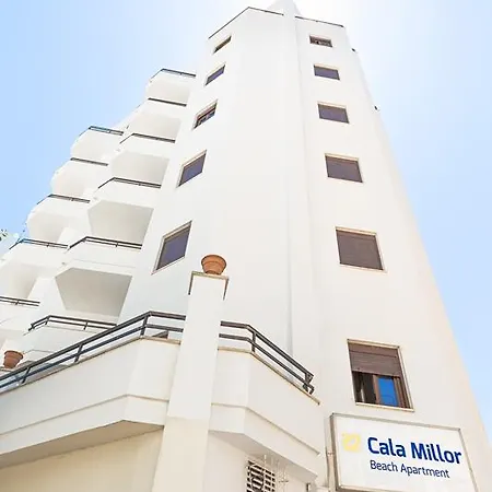 アパート R2 Cala Millor カラ・ミラー
