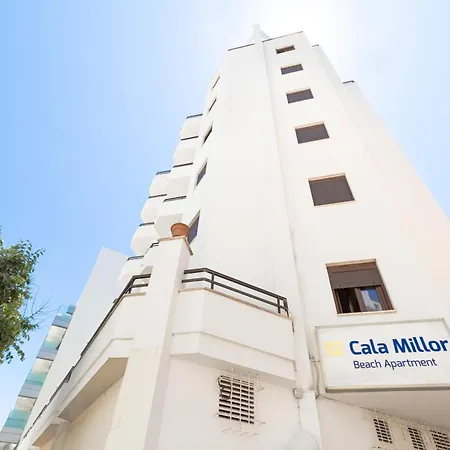 アパート R2 Cala Millor カラ・ミラー